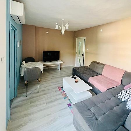 Kŭrdzhali Midtown Apartment מראה חיצוני תמונה