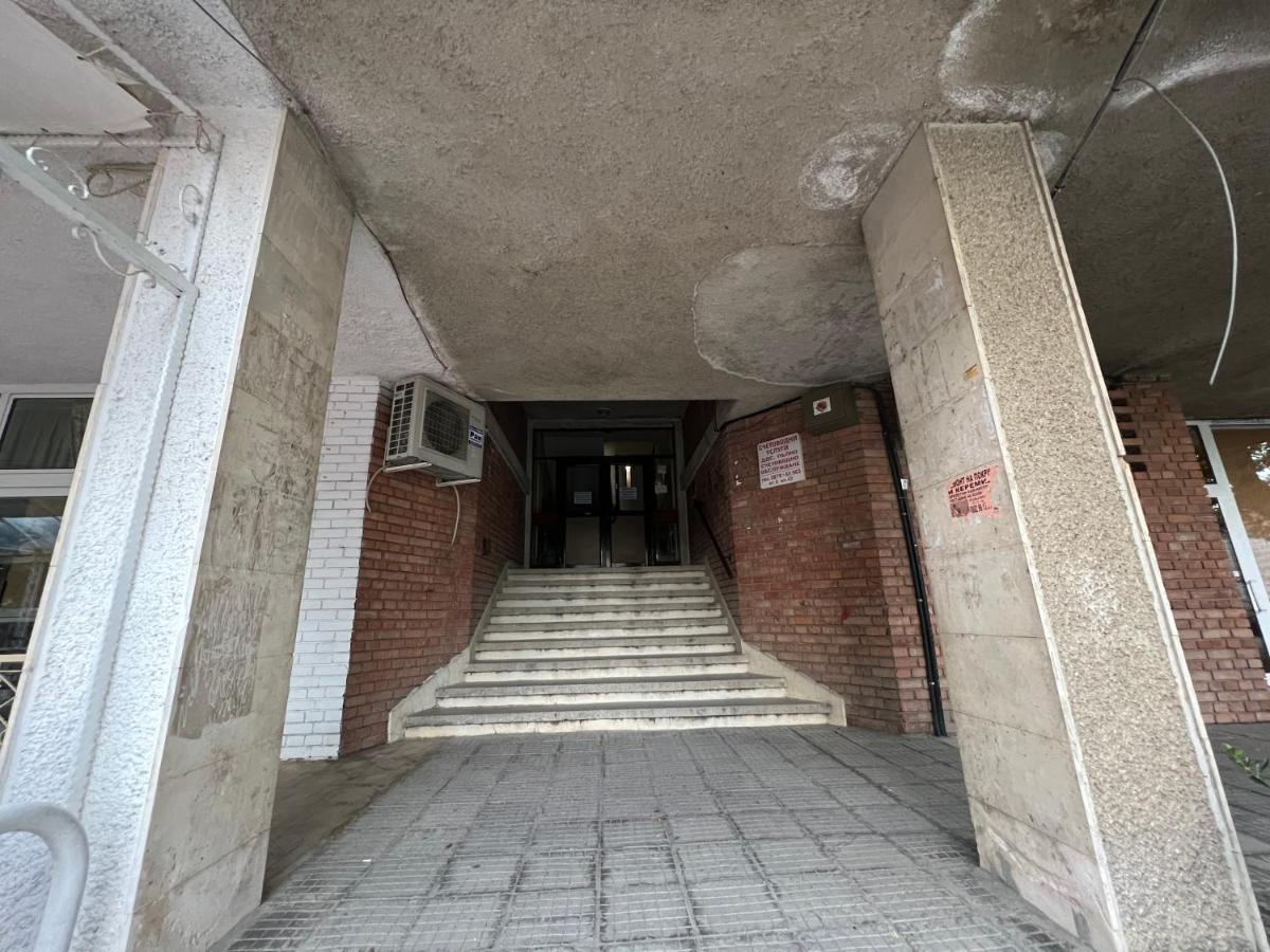 Kŭrdzhali Midtown Apartment מראה חיצוני תמונה