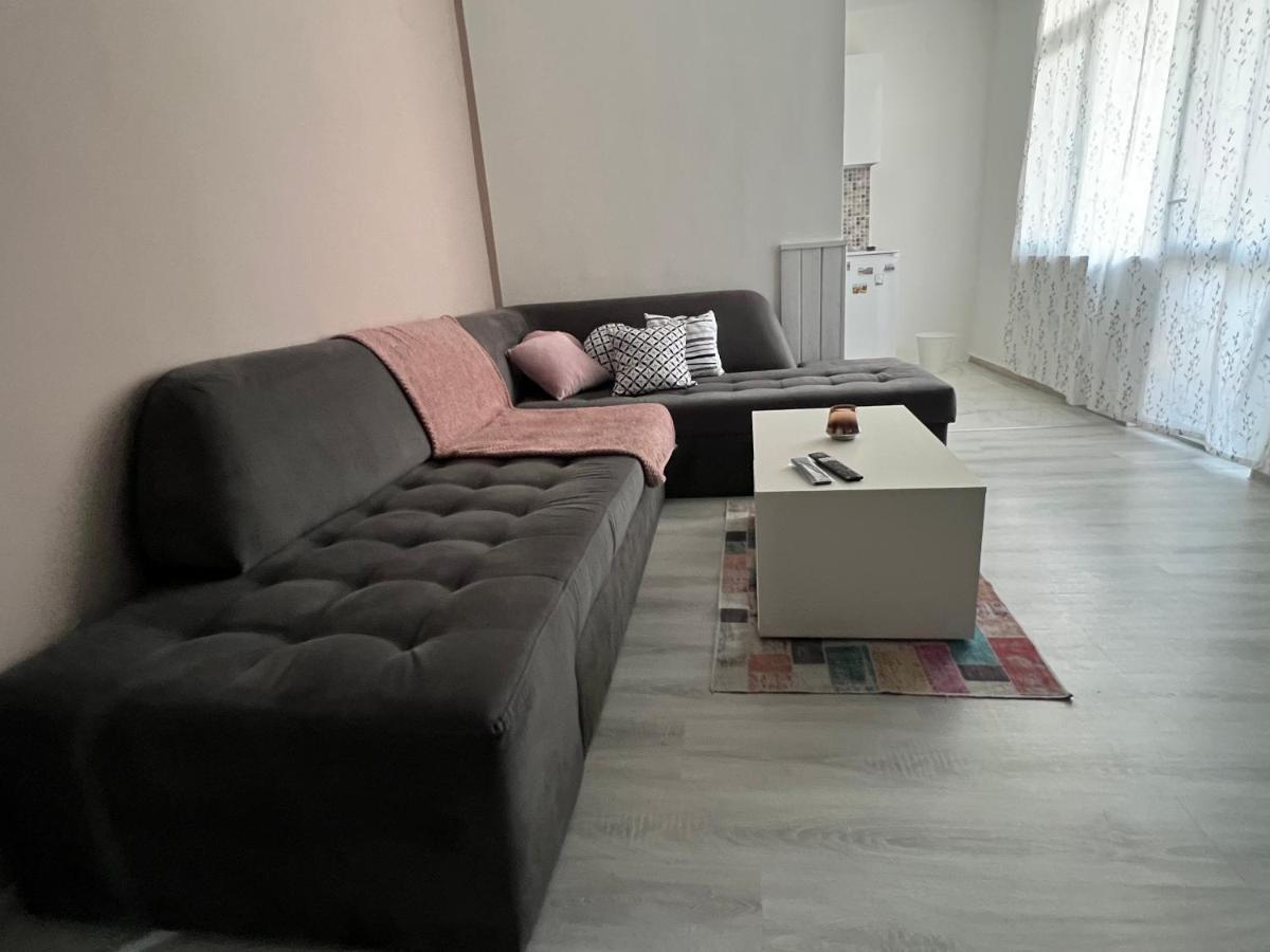 Kŭrdzhali Midtown Apartment מראה חיצוני תמונה